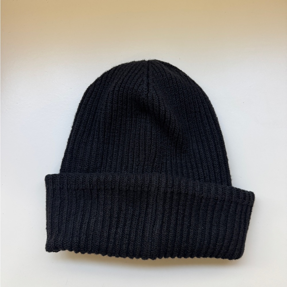 Abercrombie & Fitch Ribbed Black Beanie